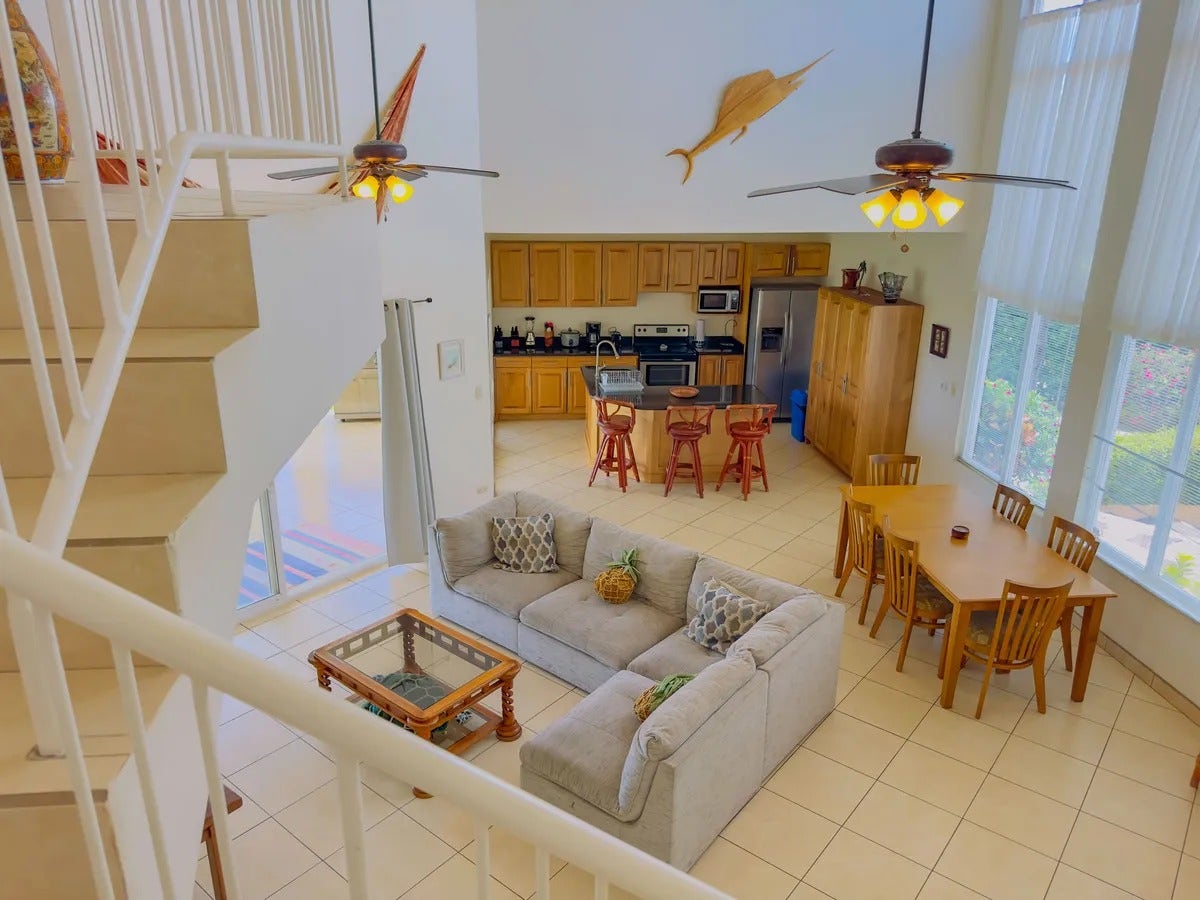 Ocean View Home in Altos del Cacique — photo 11 of 19