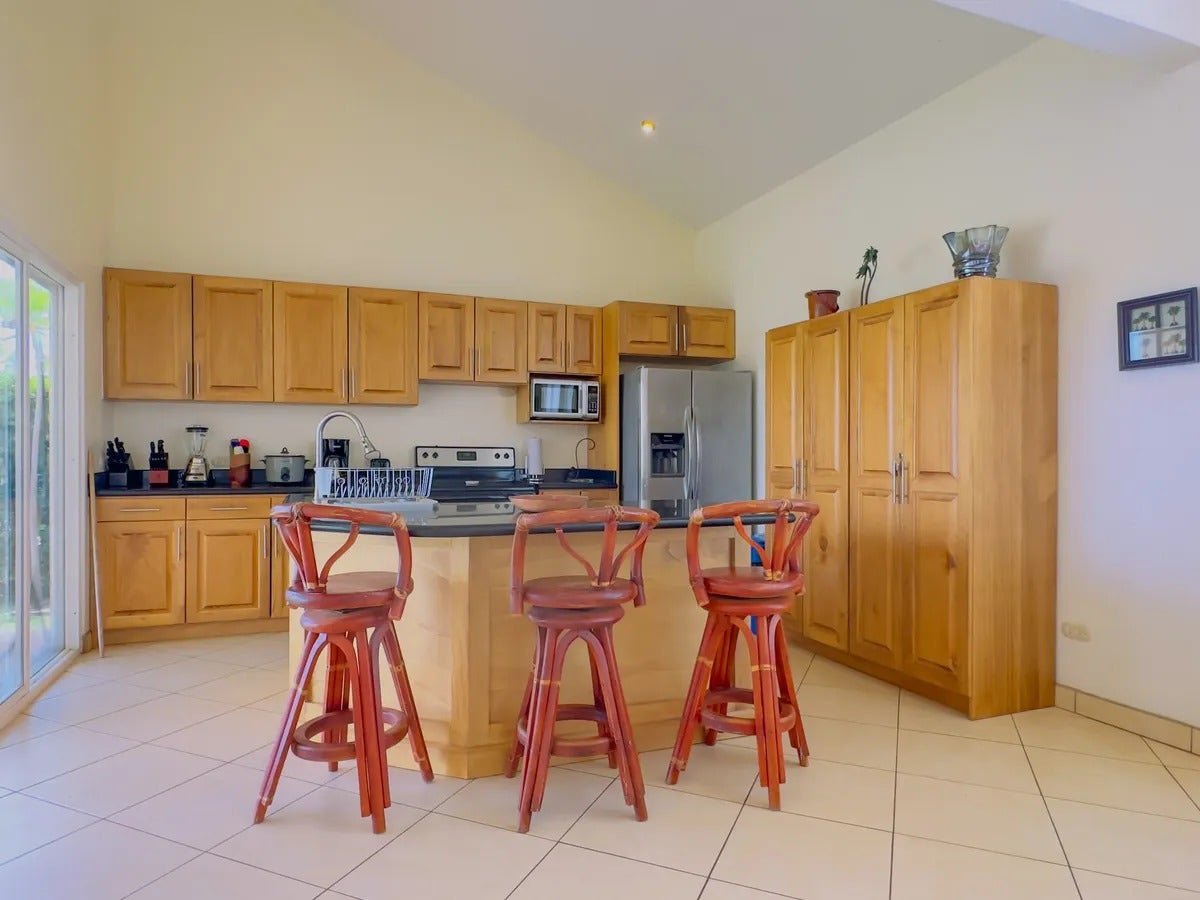 Ocean View Home in Altos del Cacique — photo 12 of 19
