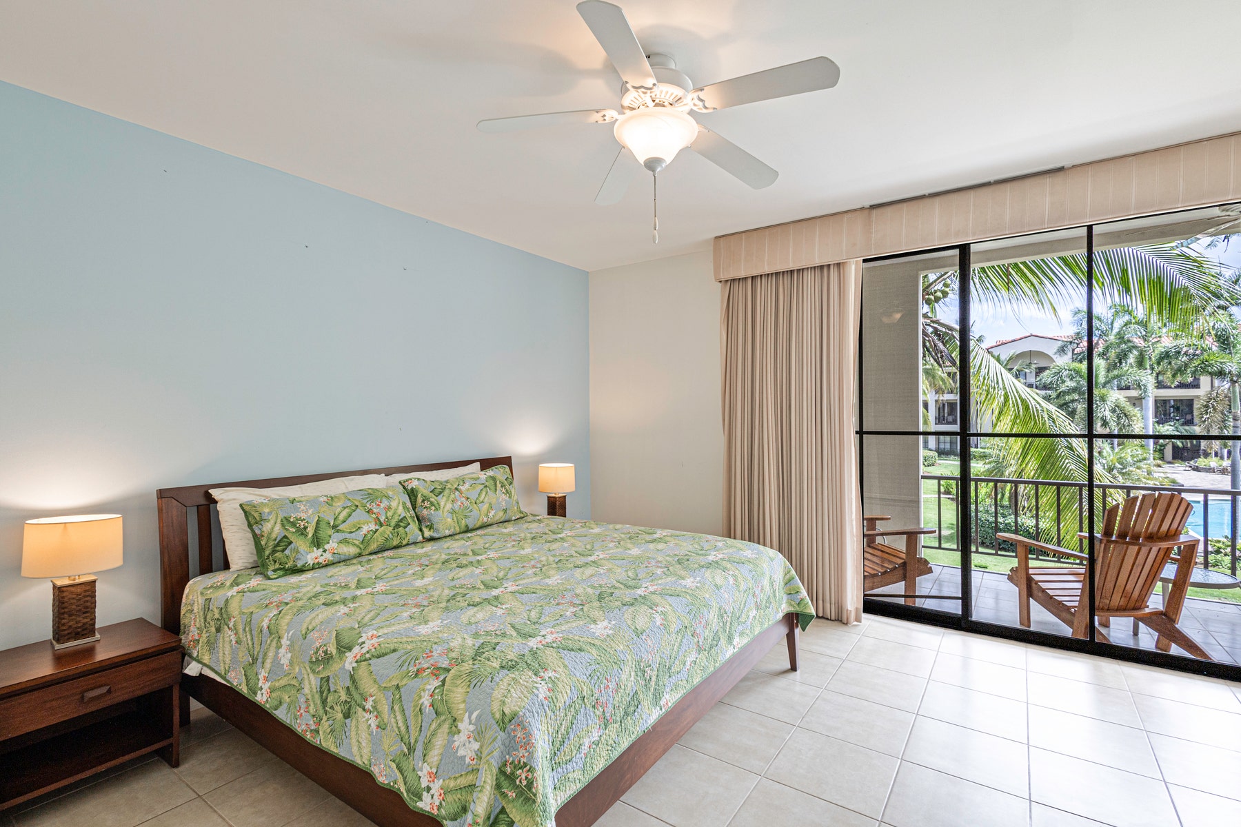 Close to Beach Luxury Two Bedroom Condo — photo 13 of 19