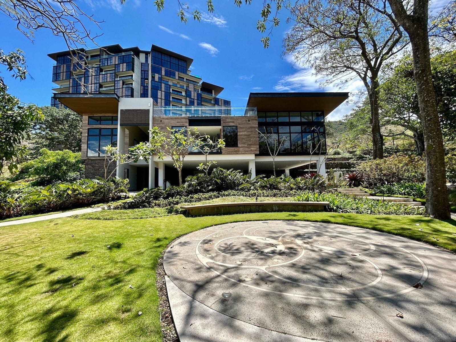 Luxury Panoramic Residence Altura Solaris — photo 19 of 19