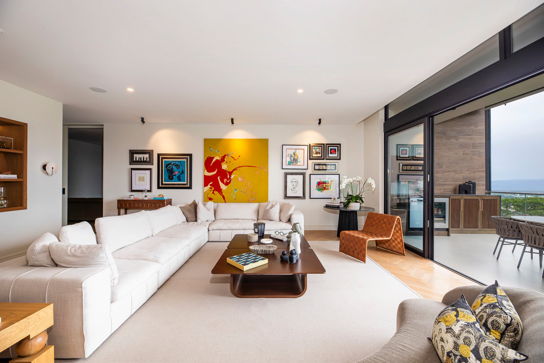 Luxury Panoramic Residence Altura Solaris — photo 5 of 19
