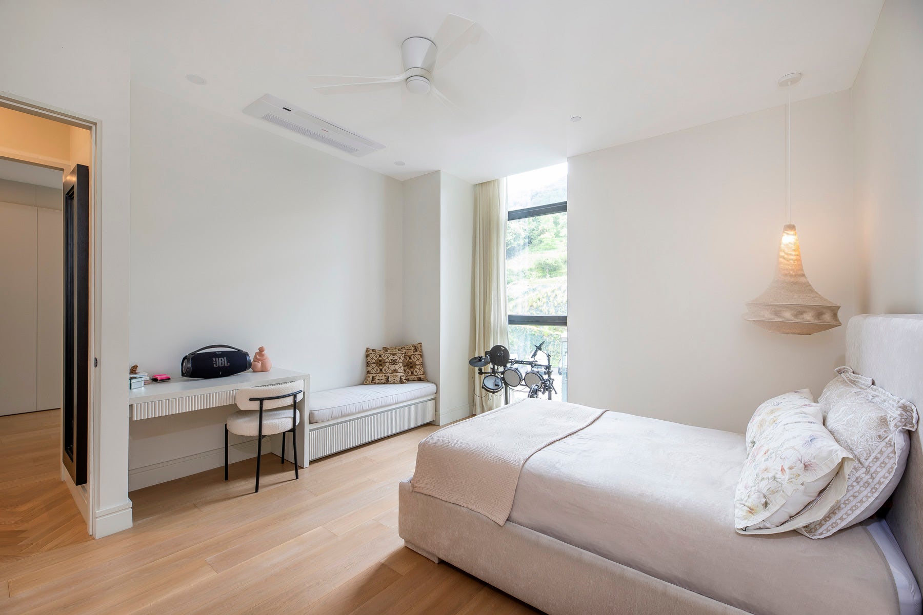 Luxury Panoramic Residence Altura Solaris — photo 16 of 19