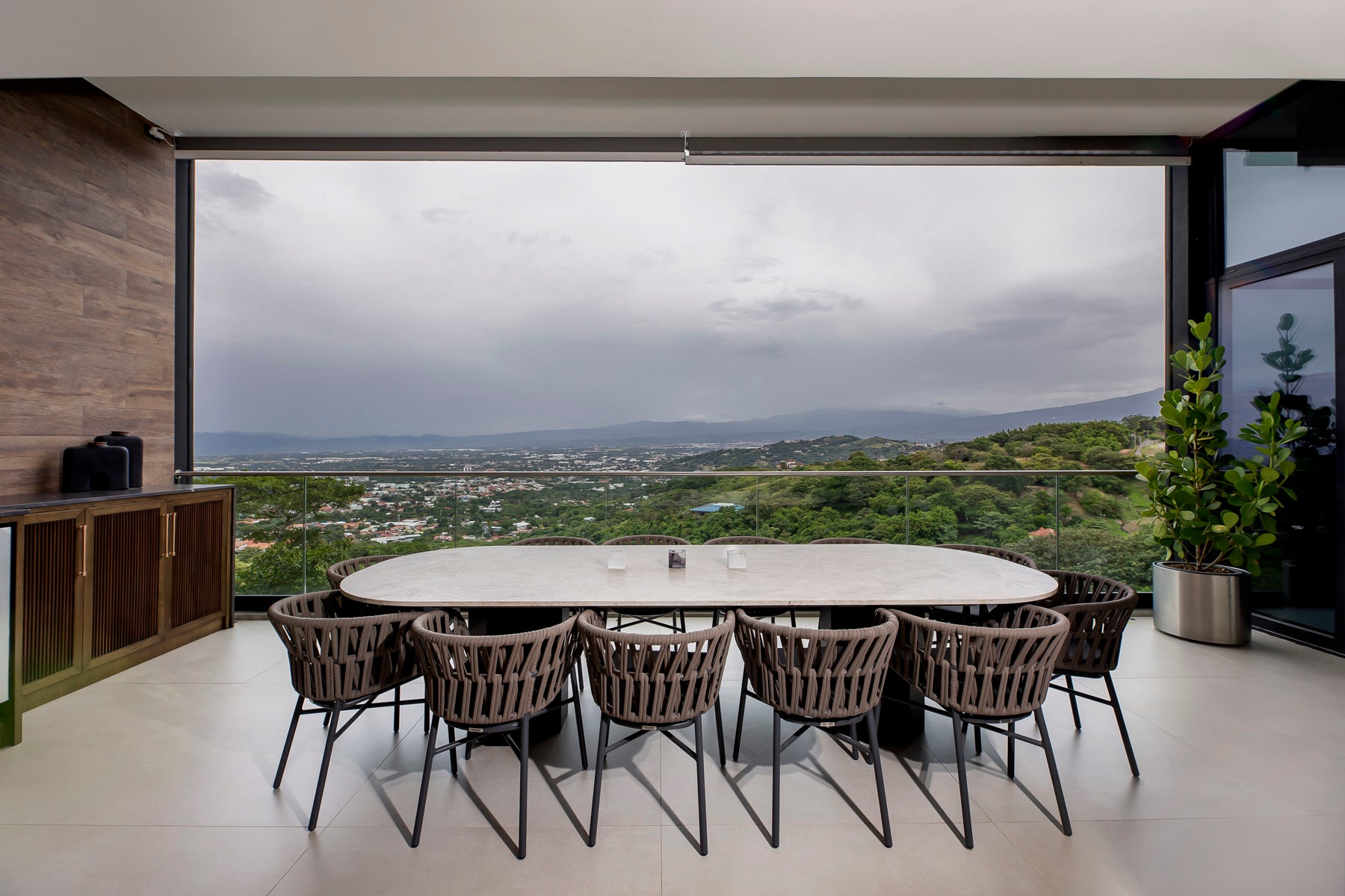 Luxury Panoramic Residence Altura Solaris — photo 2 of 19