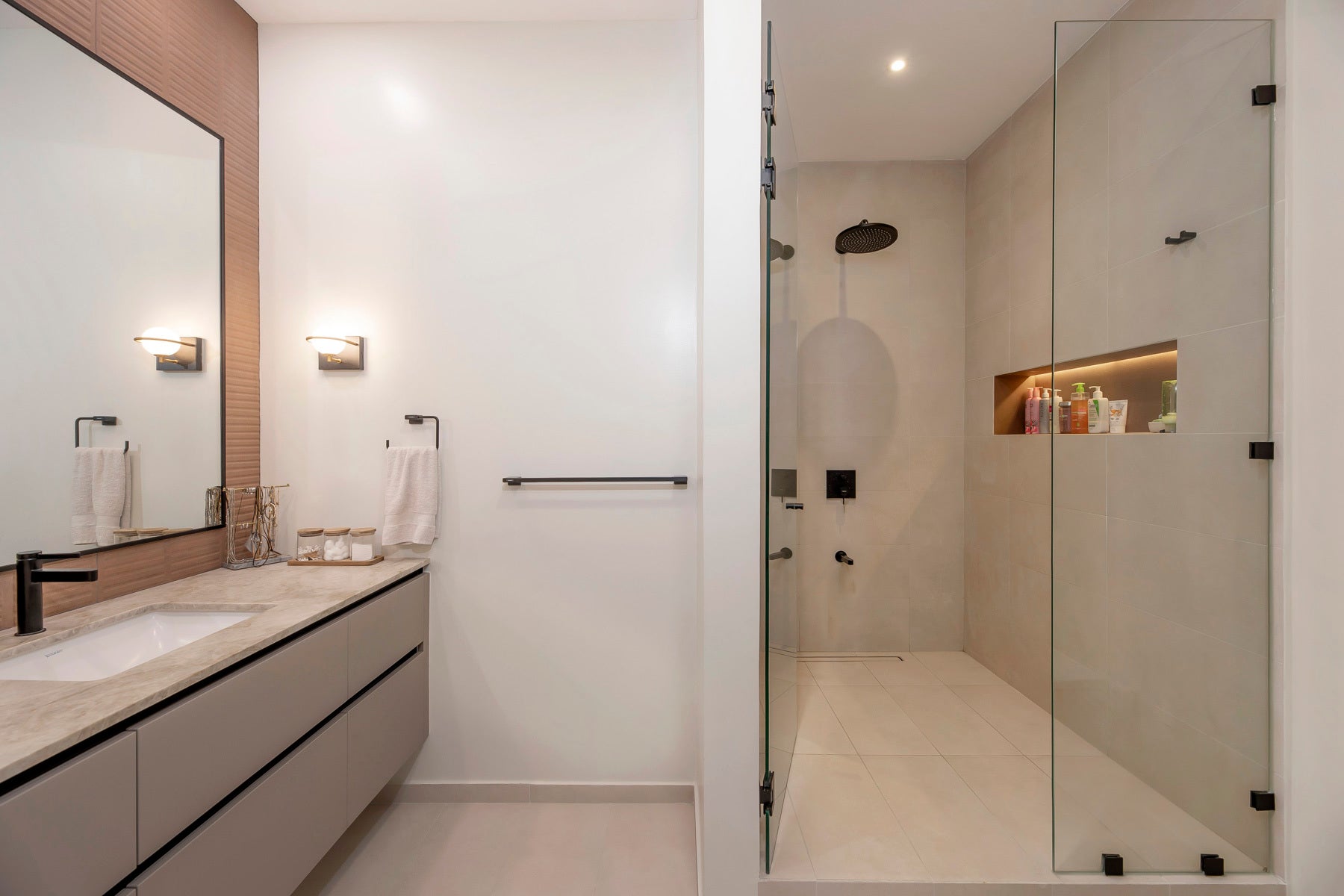 Luxury Panoramic Residence Altura Solaris — photo 15 of 19