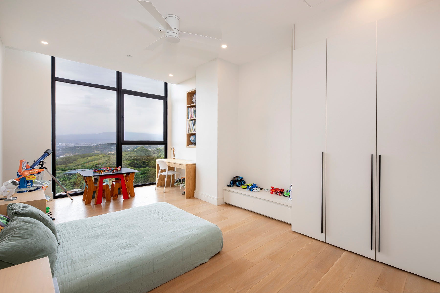 Luxury Panoramic Residence Altura Solaris — photo 18 of 19
