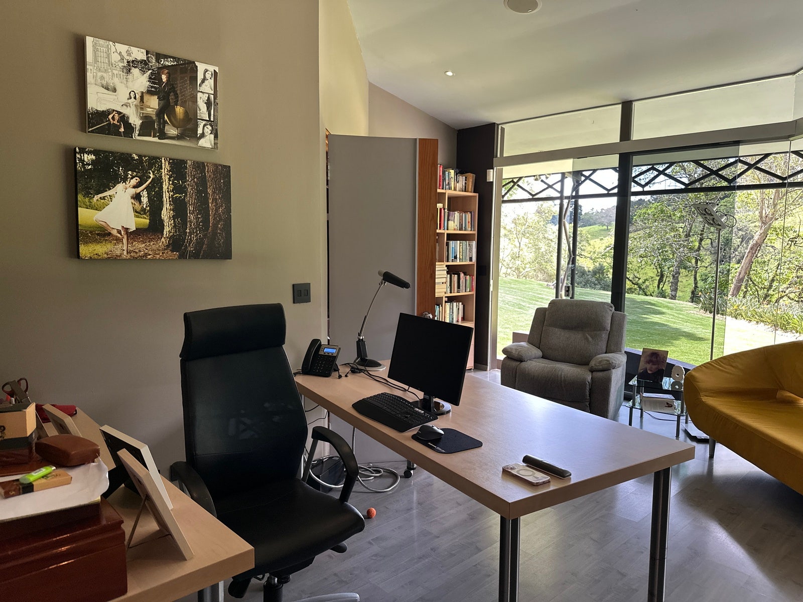 Single Level Mountain View Estate — photo 12 of 19