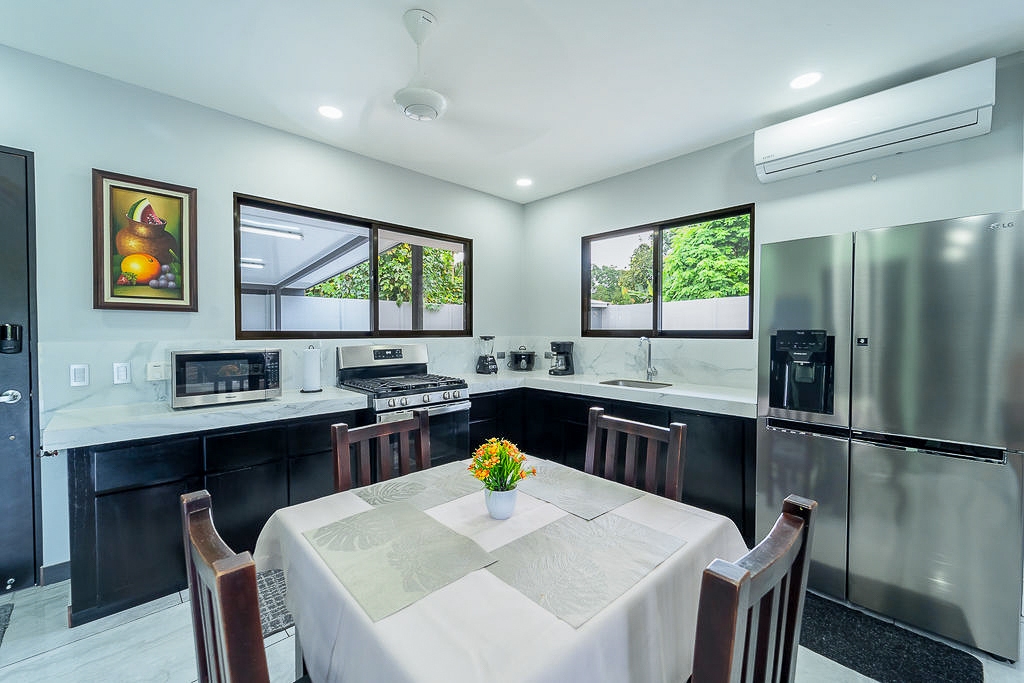 Family Home For Sale In Quepos, Quepos, Manuel Antonio, Puntarenas, Costa Rica 60101, Quepos