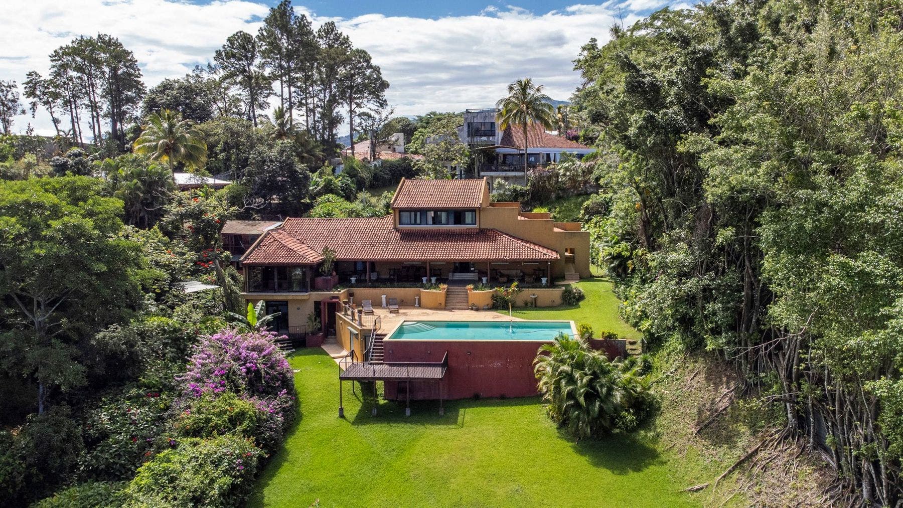 Italian Villa With Views — foto 17 de 19