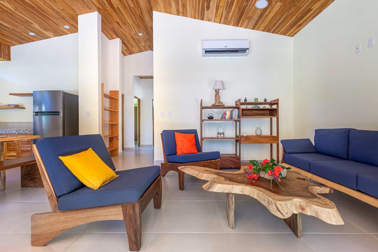 Multi Unit Property with Ocean View and Walk to Beach — photo 8 of 19