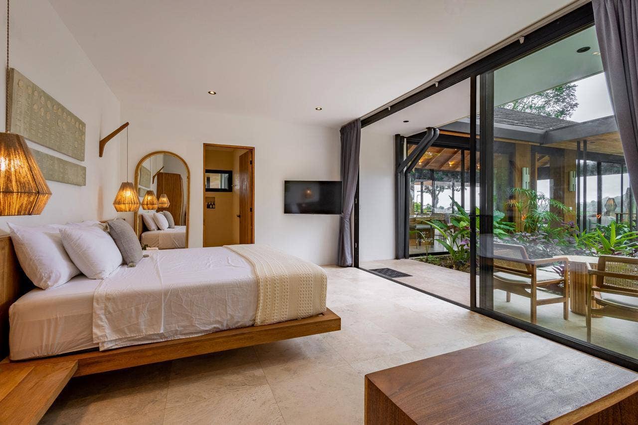 Luxury Sunset Oceanview Villa — photo 11 of 19