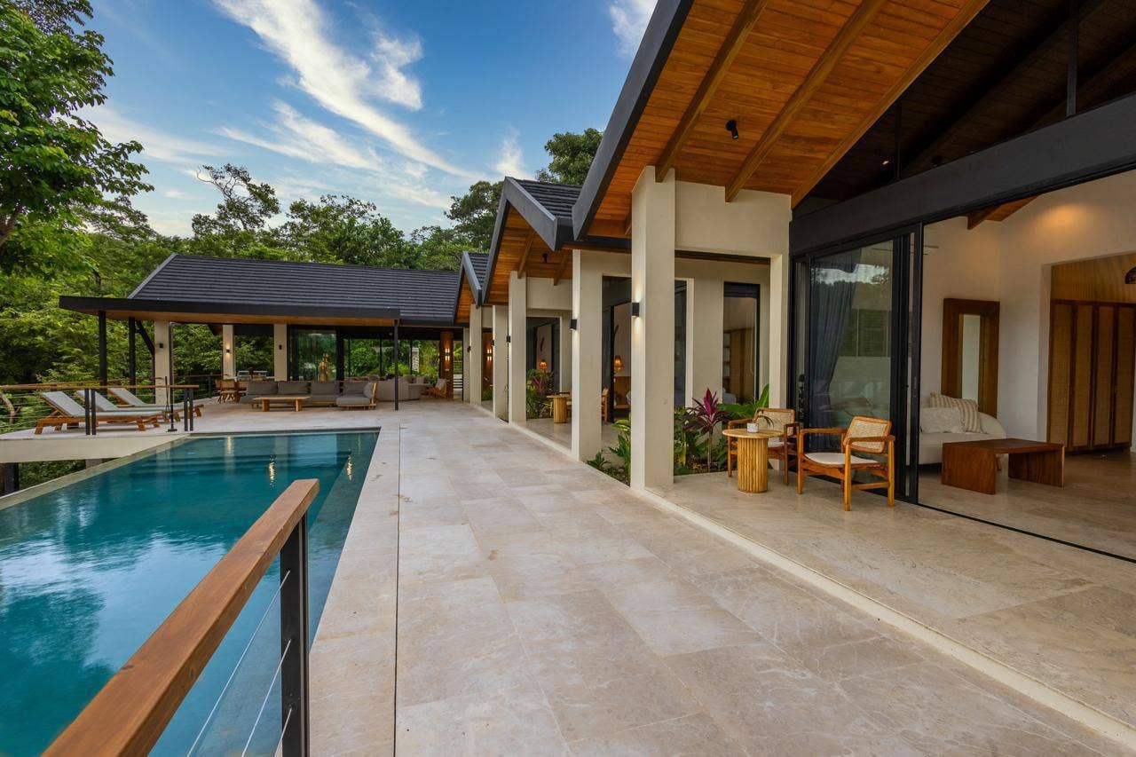 Luxury Sunset Oceanview Villa — photo 15 of 19