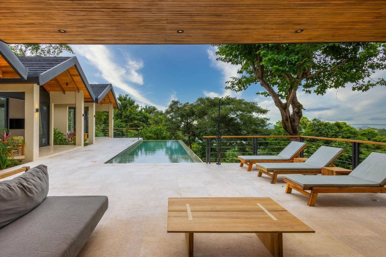 Luxury Sunset Oceanview Villa — photo 17 of 19