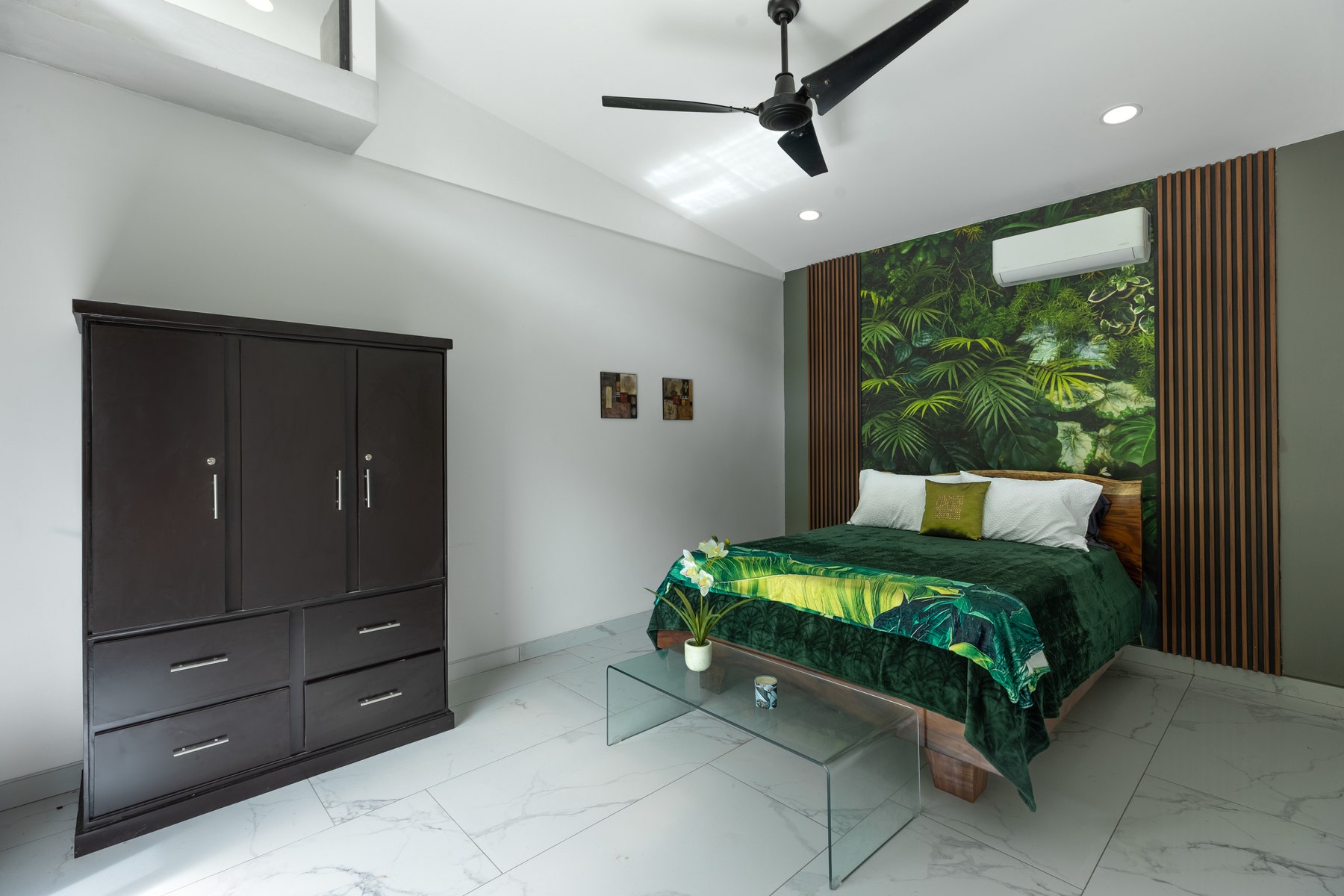 Brand New Turnkey Modern Tropical Villa — photo 15 of 19