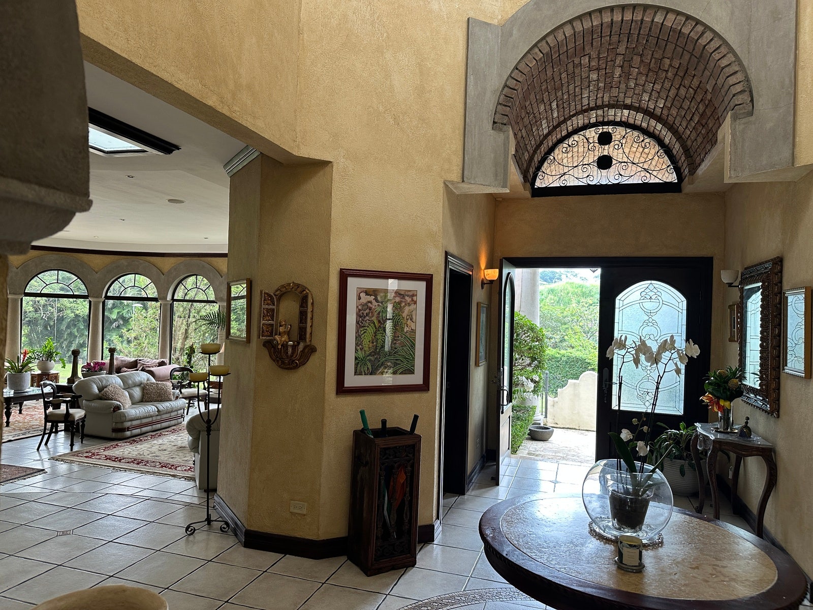 Single Level Home — photo 9 of 19