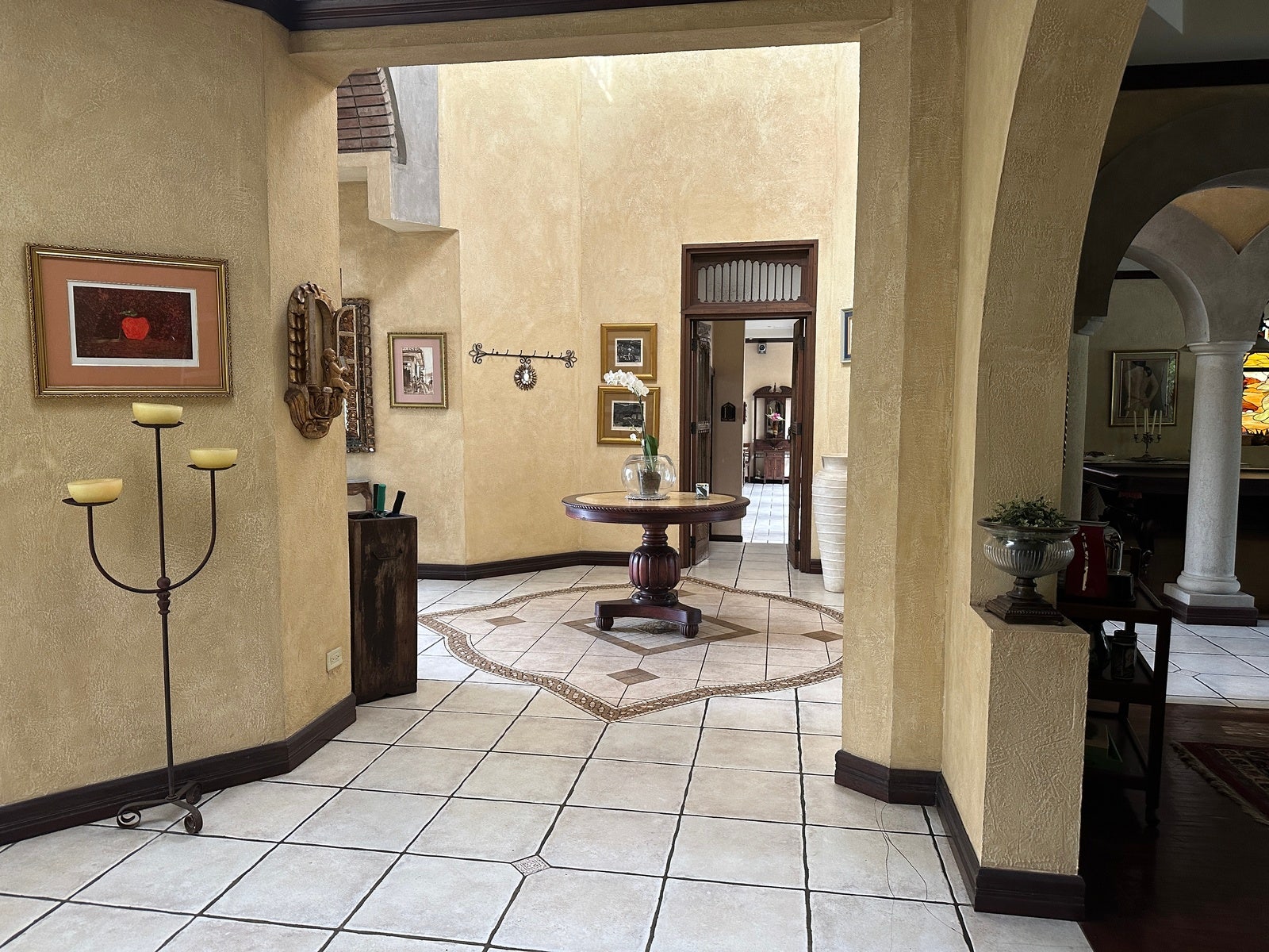 Single Level Home — photo 7 of 19