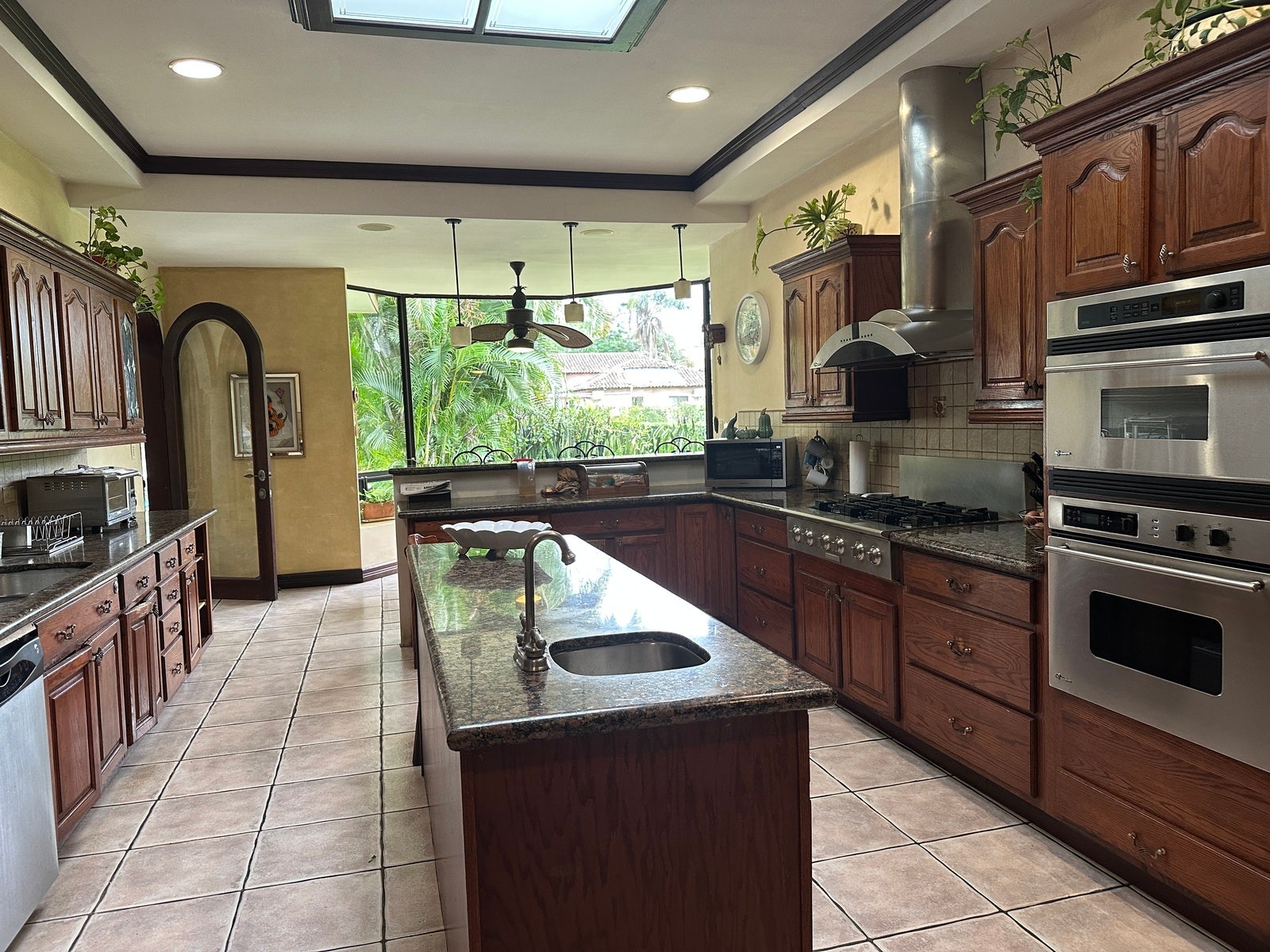 Single Level Home — photo 11 of 19