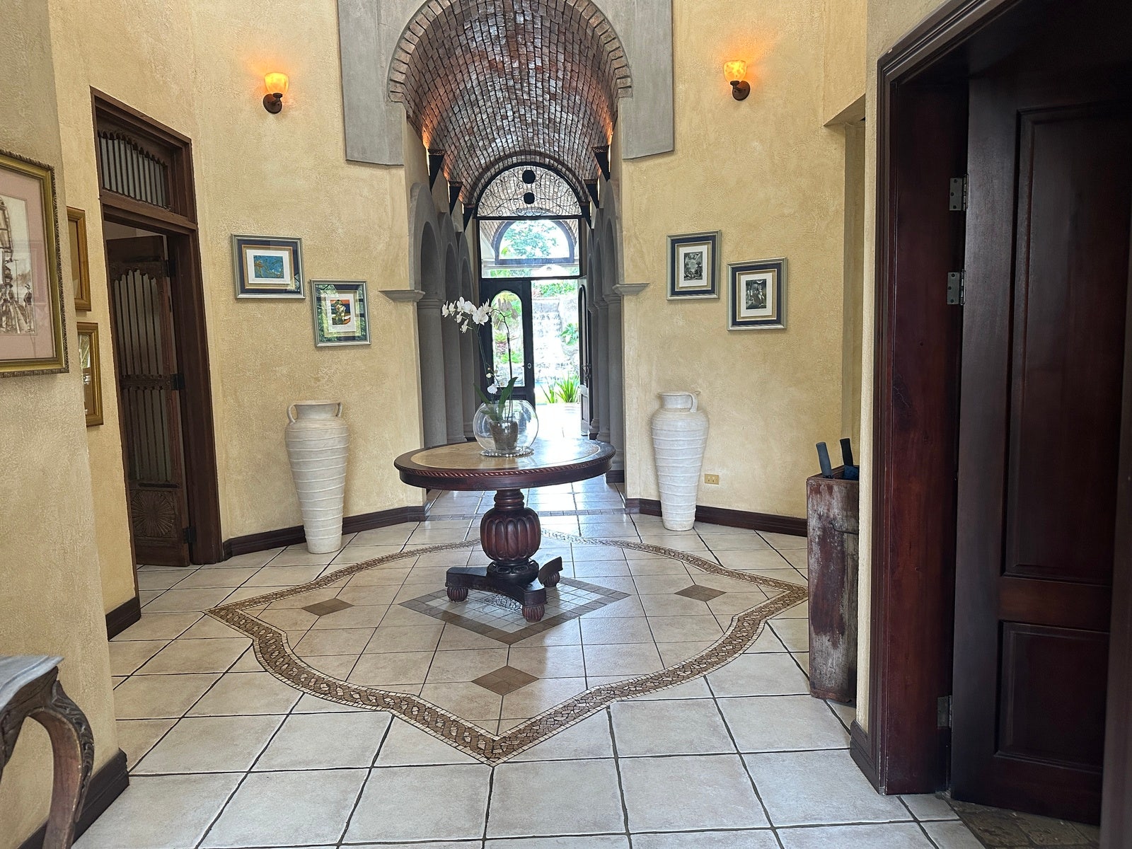 Single Level Home — photo 6 of 19