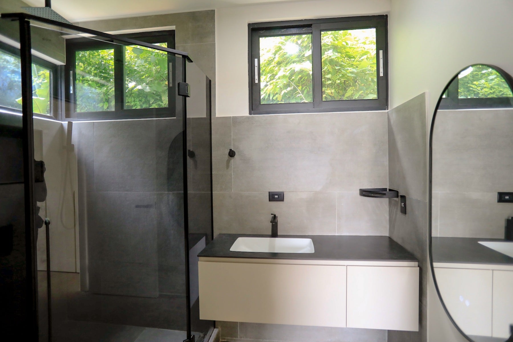 Modern Ocean-View Multi Purpose Home with Pool in Santa Teresa — photo 12 of 19