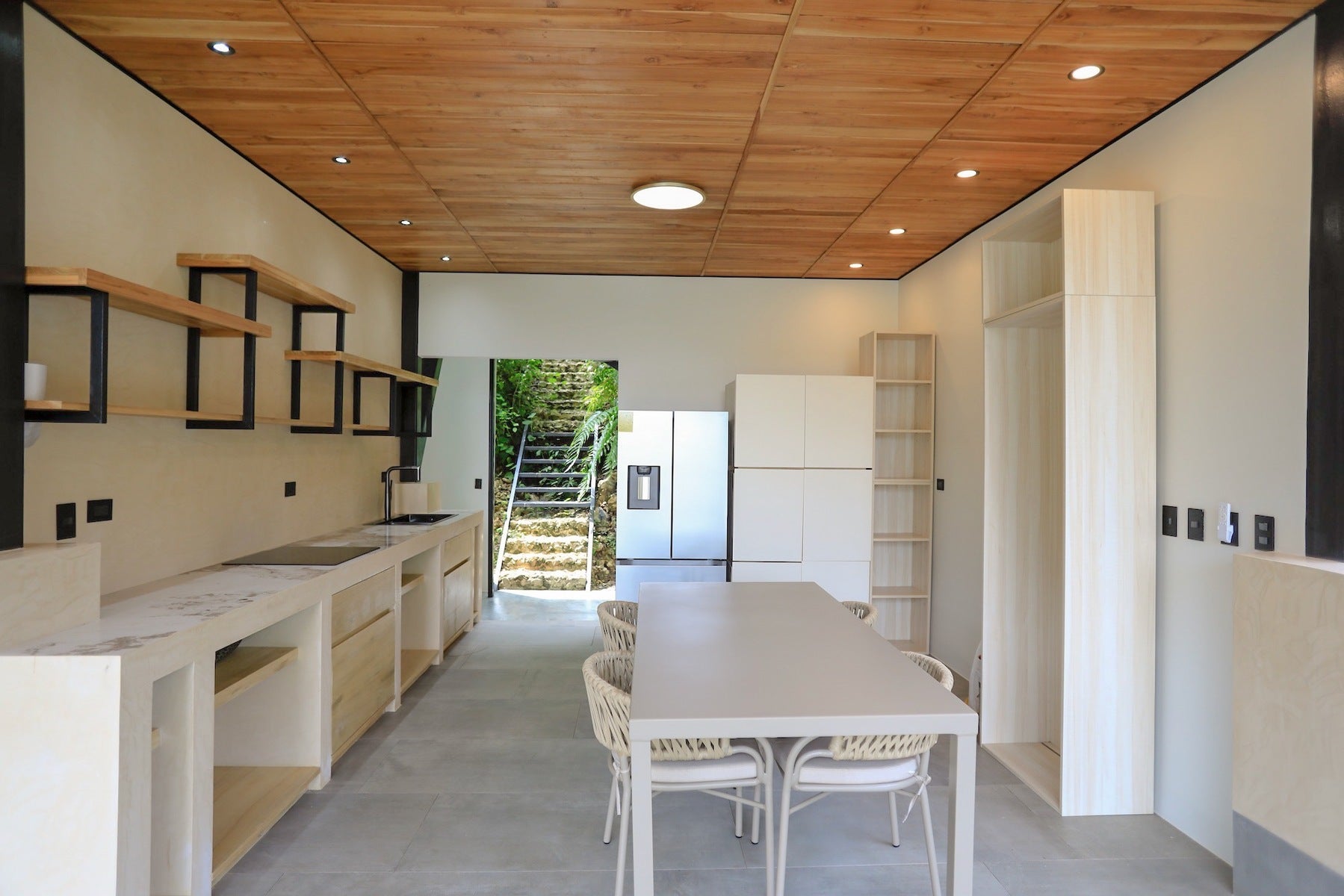 Modern Ocean-View Multi Purpose Home with Pool in Santa Teresa — photo 6 of 19