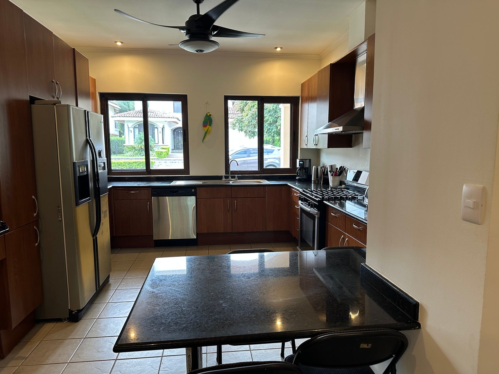 Single level home — photo 11 of 19