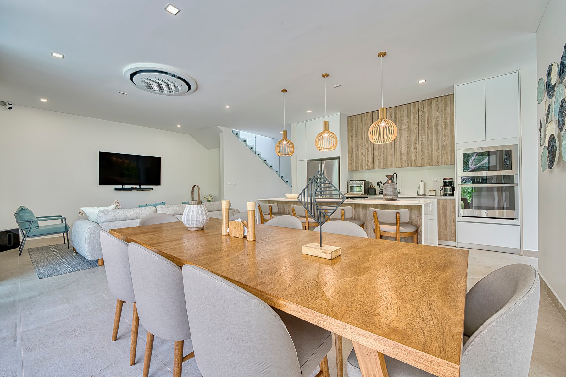 Four Bedroom Luxury Townhome — foto 9 de 19