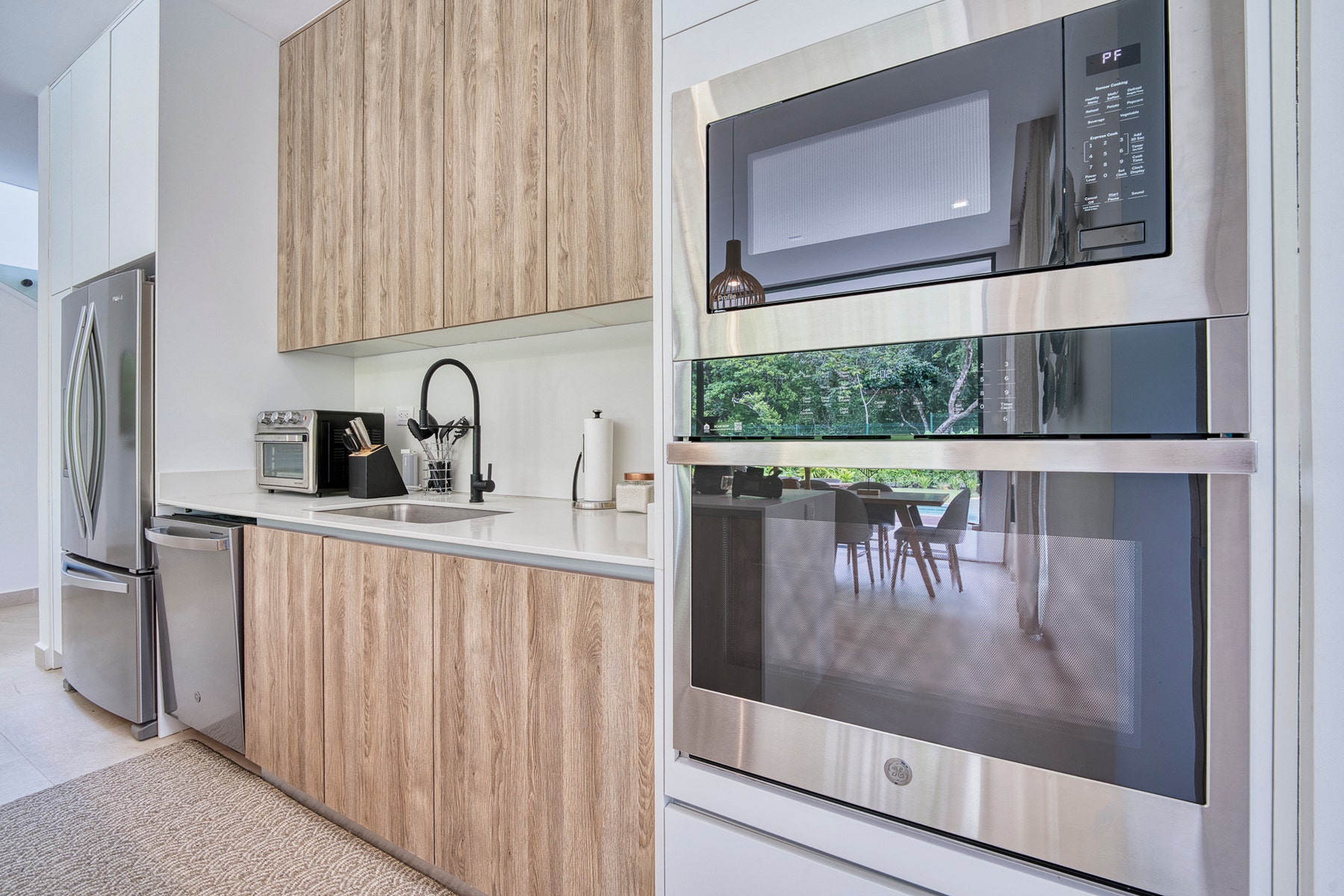 Four Bedroom Luxury Townhome — foto 11 de 19