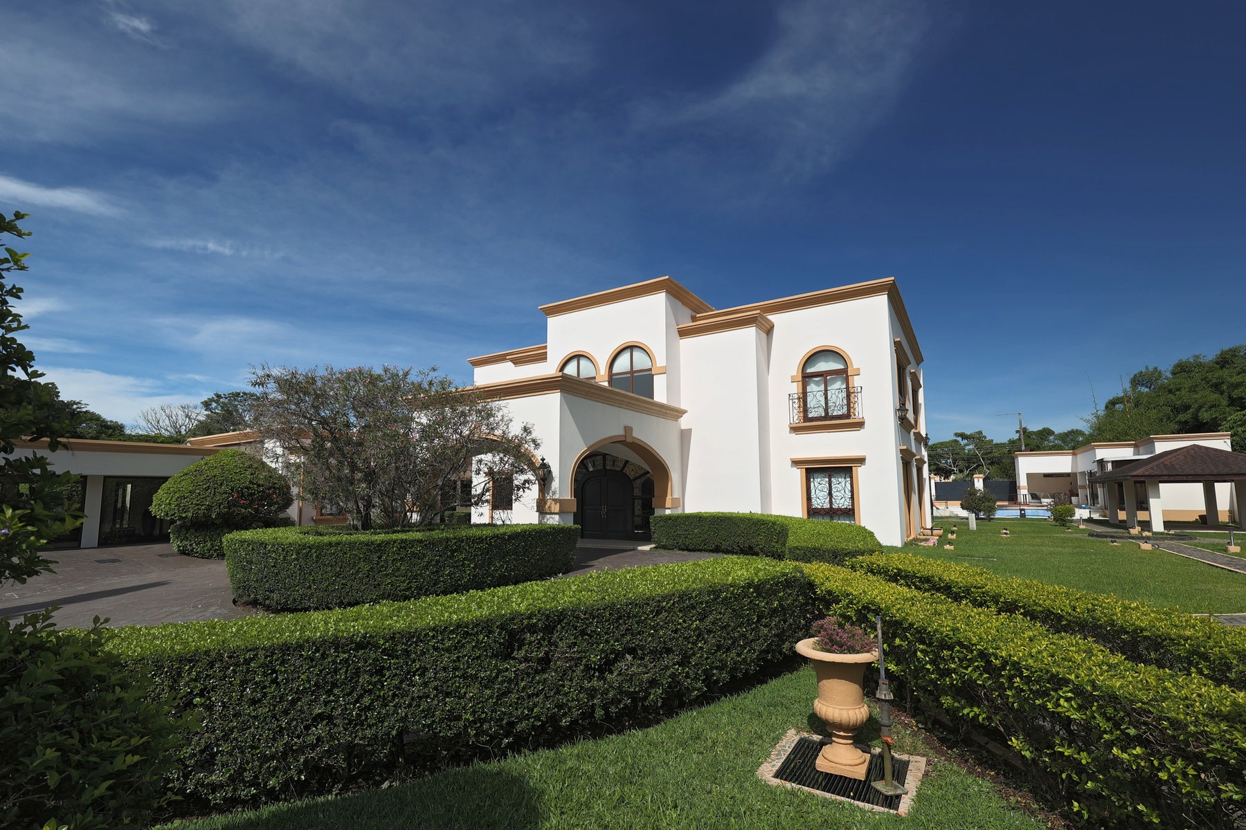 Luxury City Estate, Curridabat, Sanchez, Curridabat, San Jose, Costa Rica 11801 — photo 2 of 5