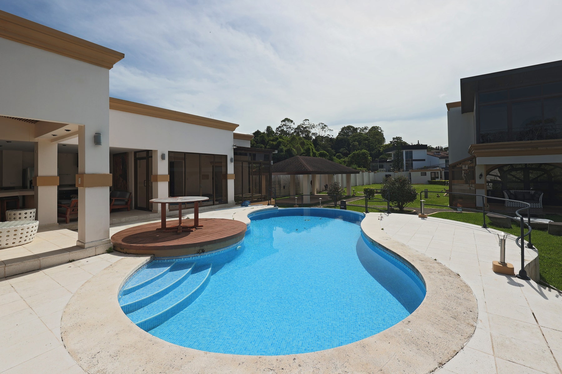 Luxury City Estate, Curridabat, Sanchez, Curridabat, San Jose, Costa Rica 11801 — photo 4 of 5