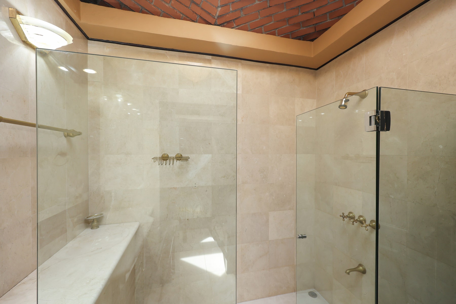 Luxury City Estate — photo 11 of 19