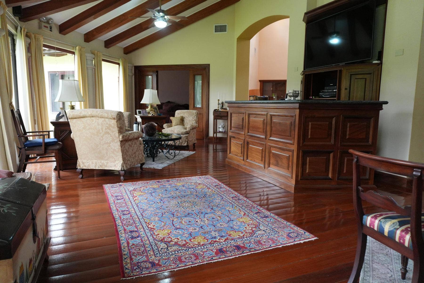 Luxury Central Valley Hacienda — photo 5 of 18