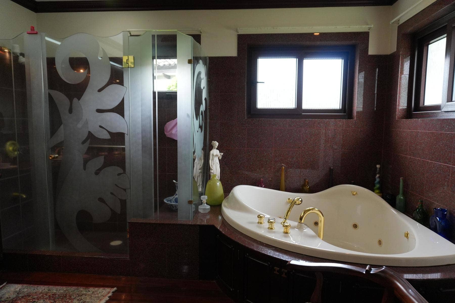 Luxury Central Valley Hacienda — photo 15 of 18