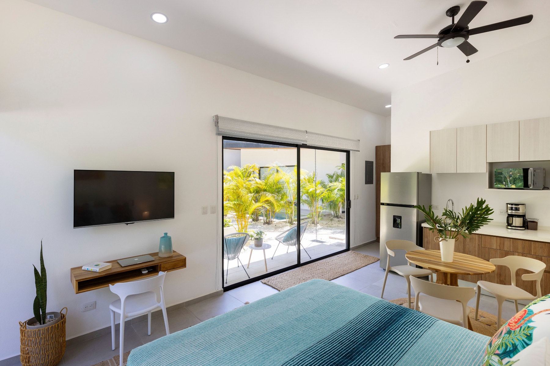 Modern Multi Unit Walk to the Beach — photo 18 of 19