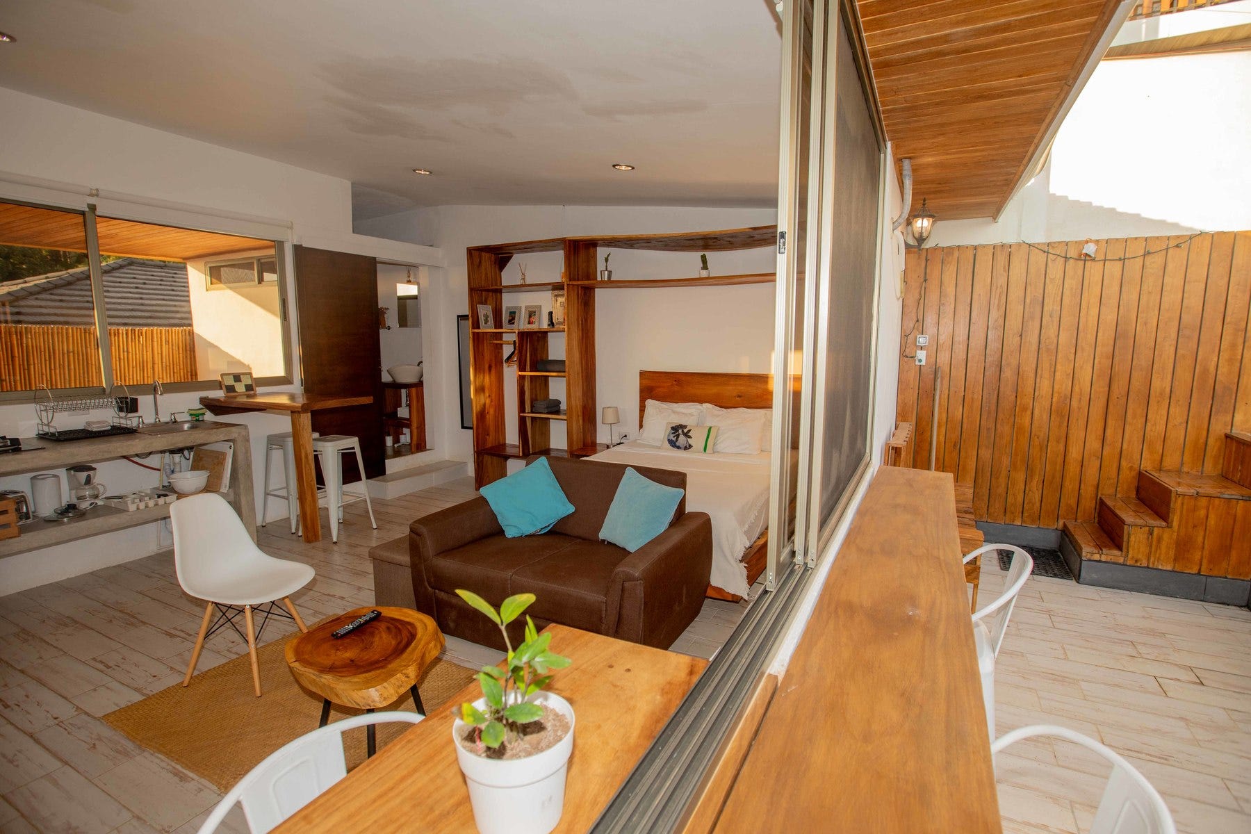 Casa Manta in the Heart of Santa Teresa — photo 3 of 19