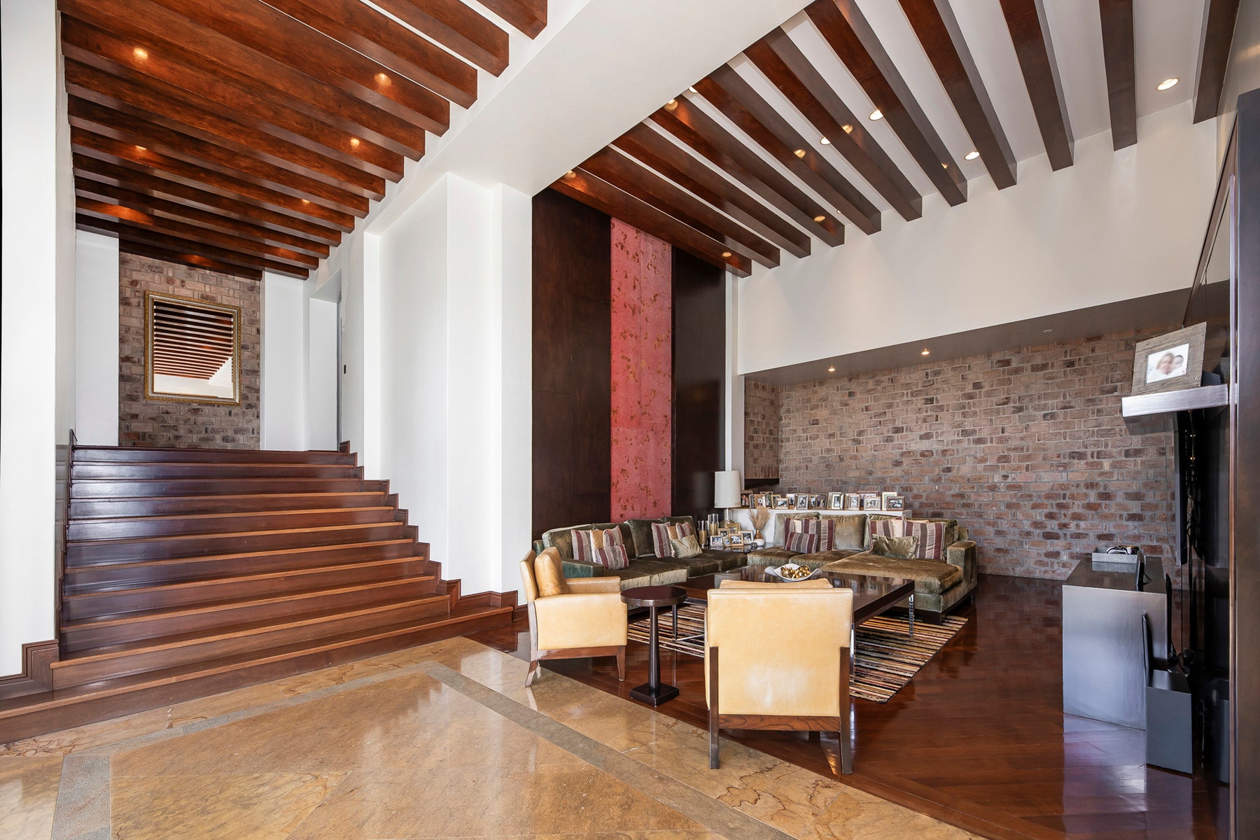 Panoramic View Mountain Estate — photo 18 of 19
