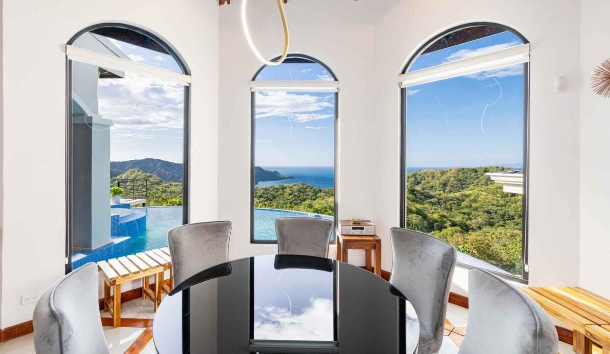 Hilltop Ocean Volcano Estate — photo 8 of 19