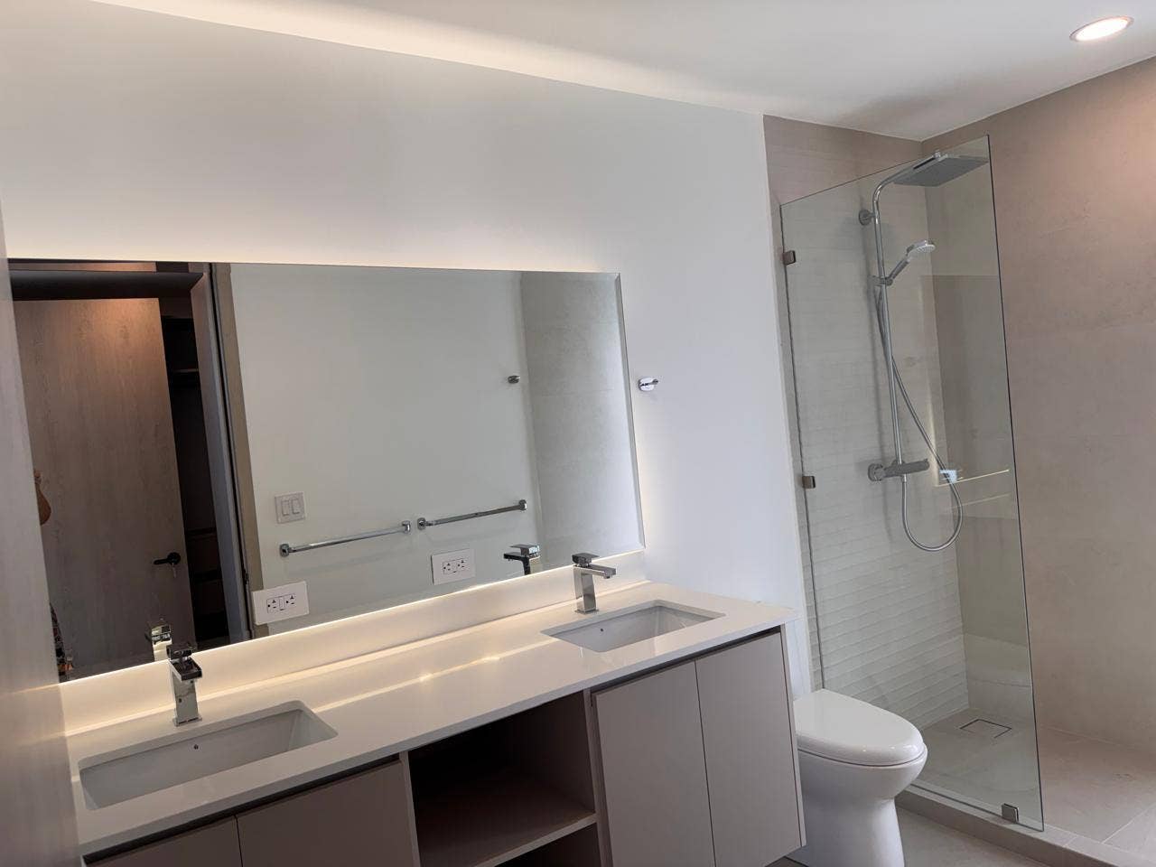 MID 102, Escazú Brand new rental condo. — photo 10 of 19