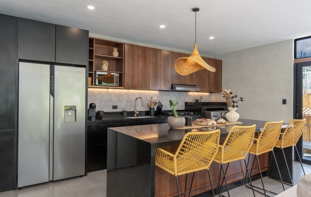 Modern Two Bedroom Villa — photo 7 of 19