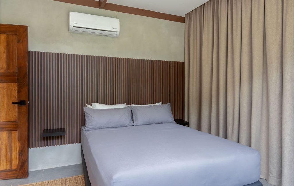 Modern Two Bedroom Villa — photo 14 of 19