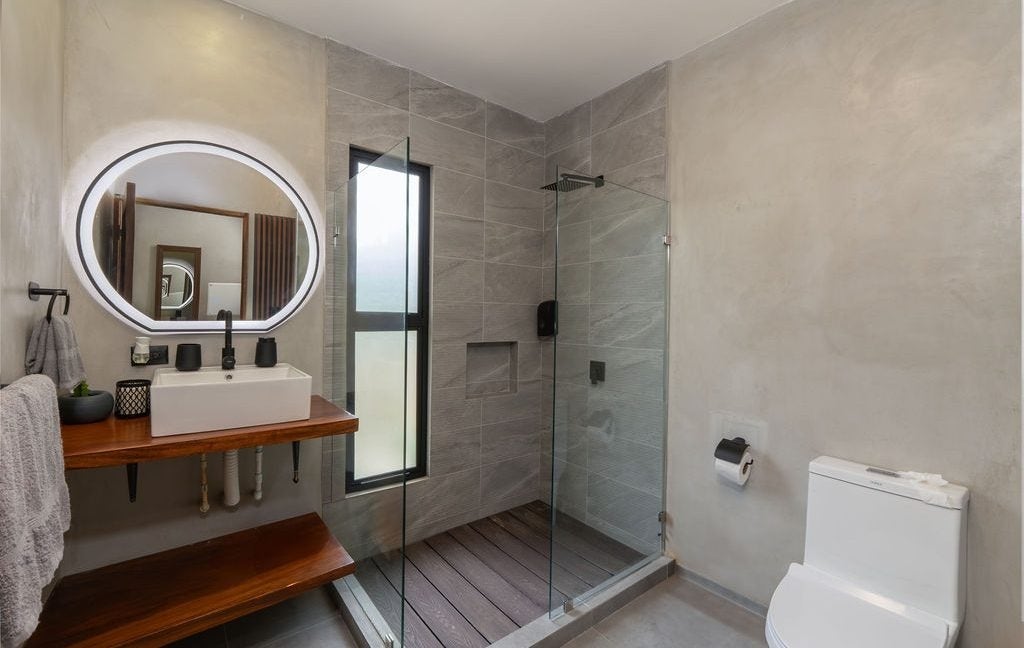 Modern Two Bedroom Villa — photo 16 of 19