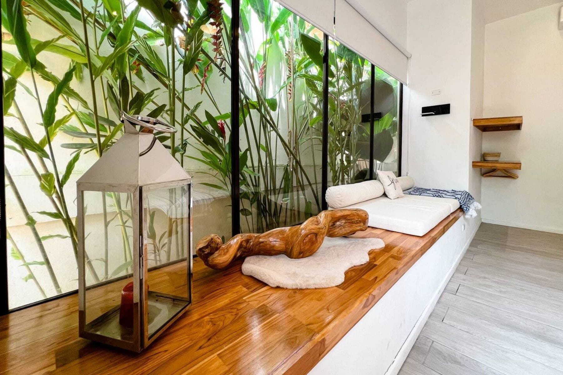Modern Houses Walking Distance to the Beach — photo 7 of 19