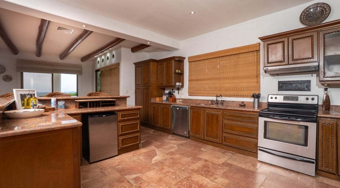 Hacienda-Style Ocean View Villa — photo 12 of 19