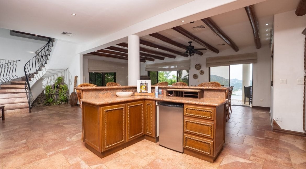 Hacienda-Style Ocean View Villa — photo 13 of 19