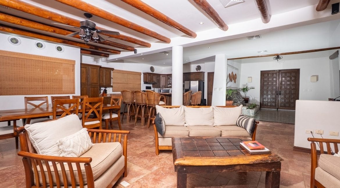 Hacienda-Style Ocean View Villa — photo 17 of 19
