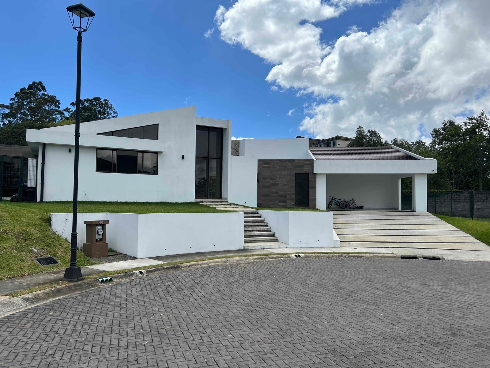 El Herran Gated Community, San Jose, San Juan De La Union, Curridabat, San Jose, Costa Rica 11801