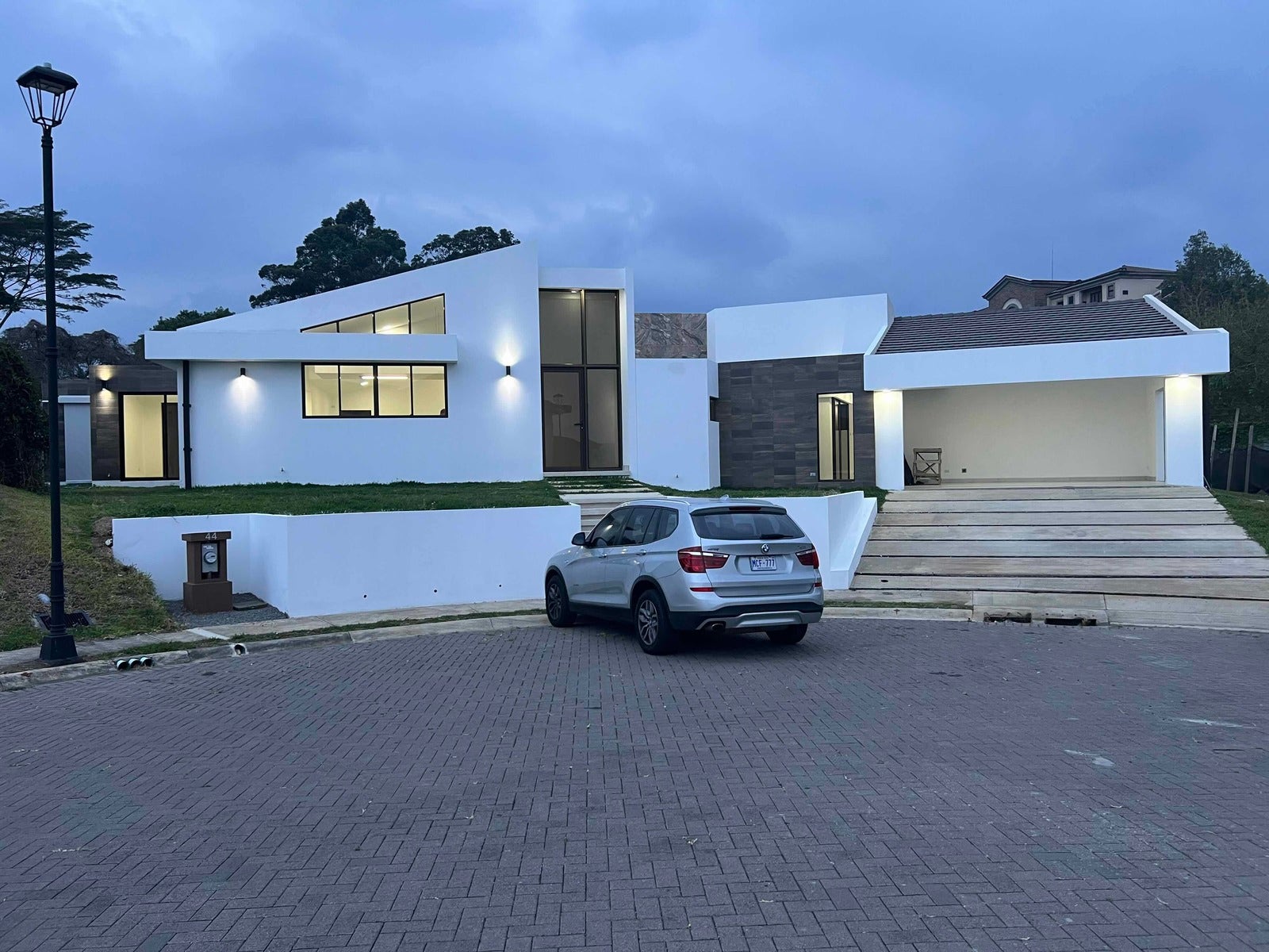 El Herran Gated Community — photo 16 of 16