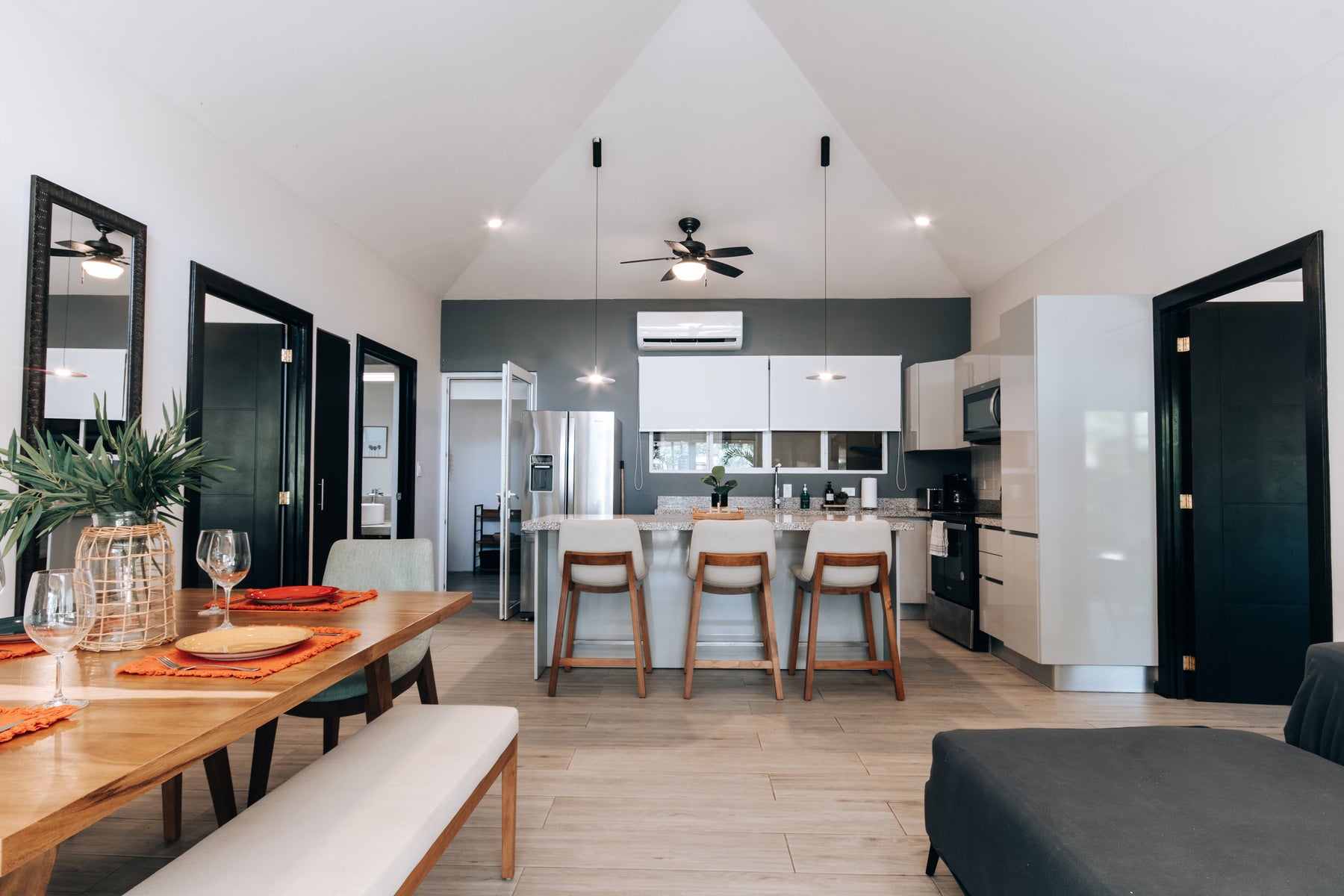 Affordable Beach Villa — photo 7 of 19