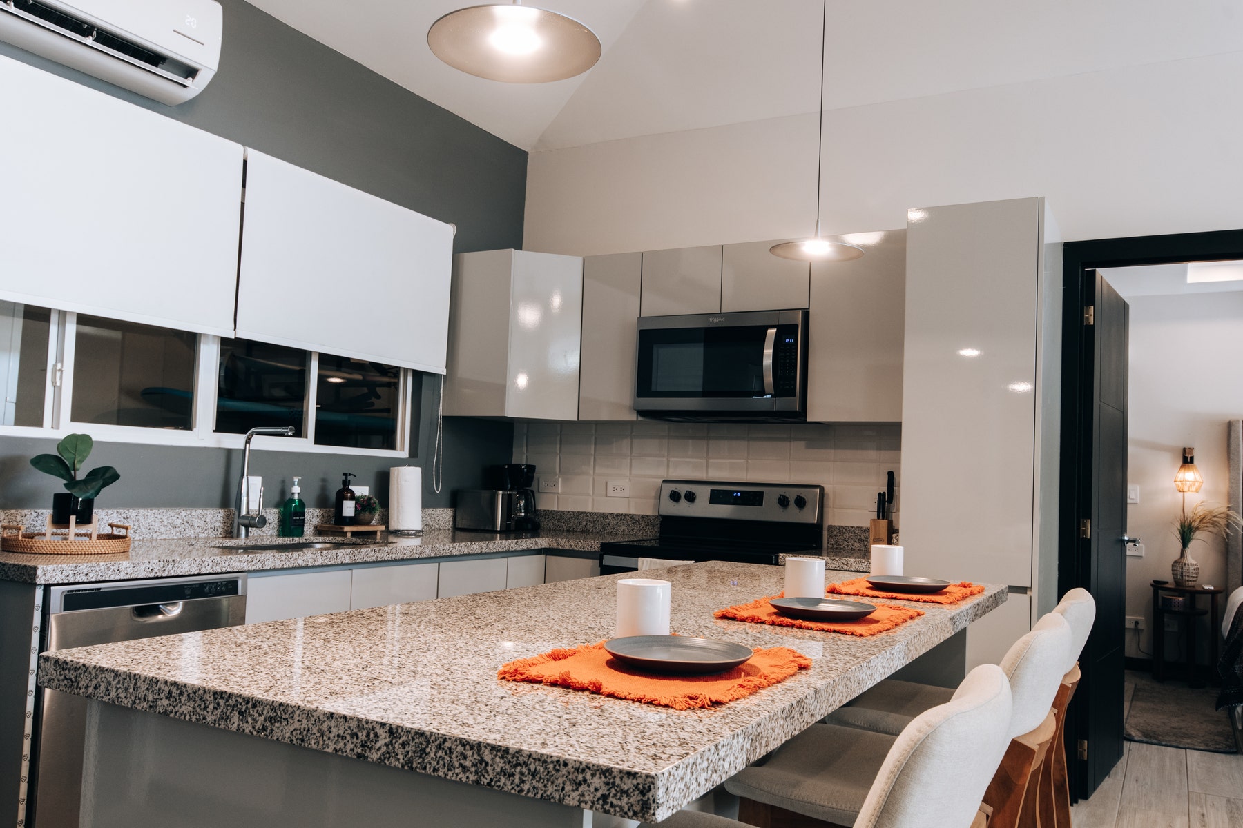 Affordable Beach Villa — photo 8 of 19