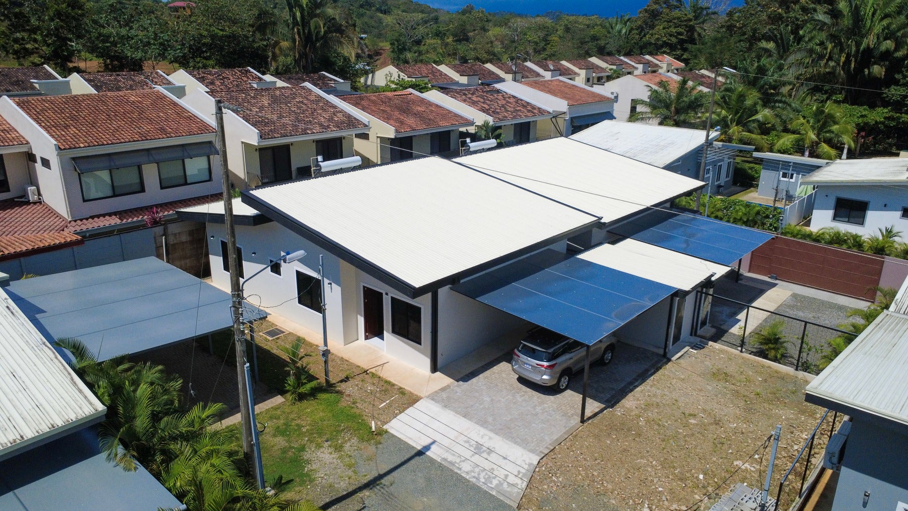 Modern Home Near Marina Pez Vela — photo 4 of 19