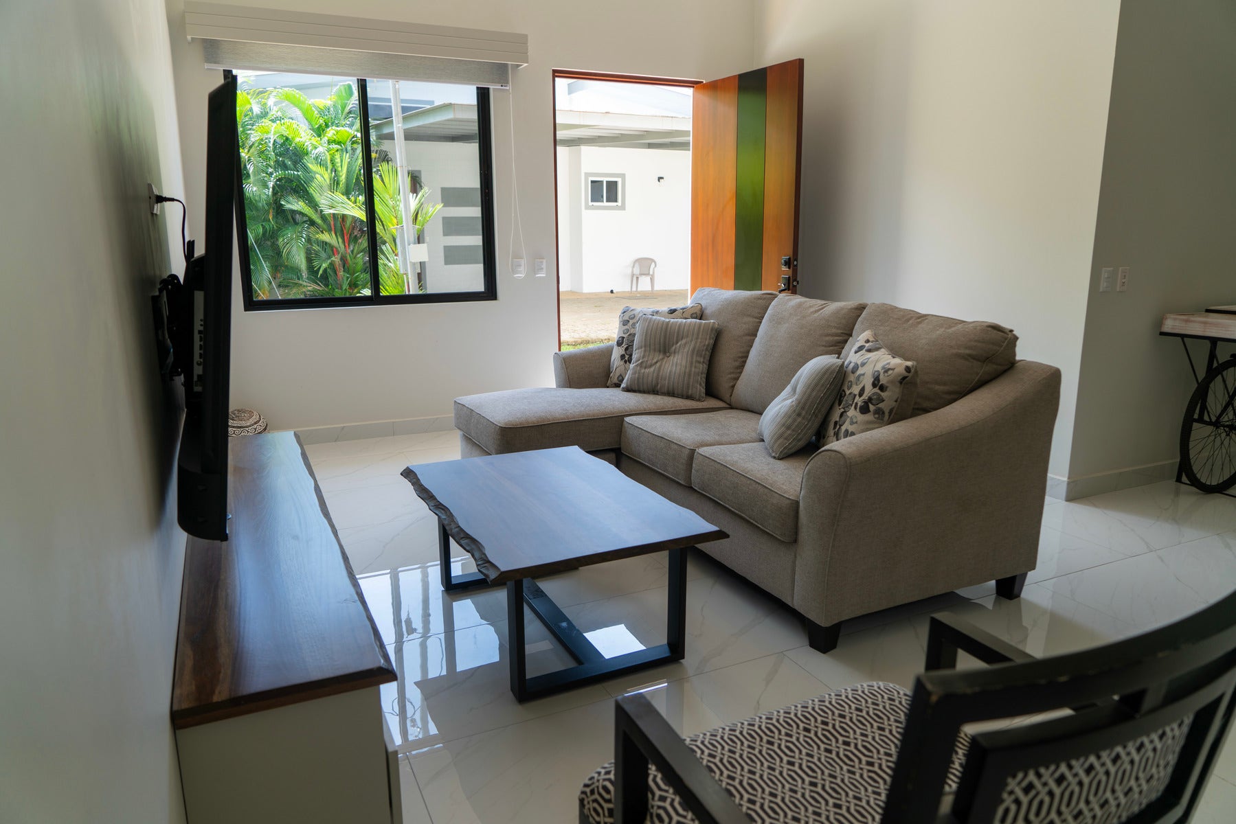 Modern Home Near Marina Pez Vela — photo 8 of 19