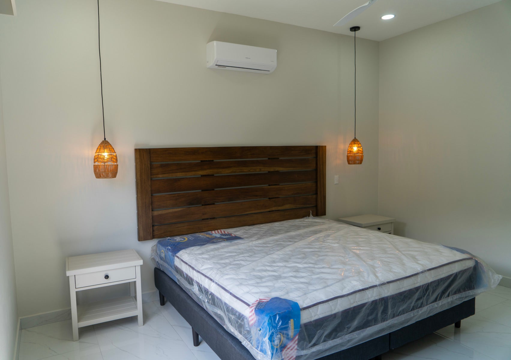 Modern Home Near Marina Pez Vela — photo 10 of 19